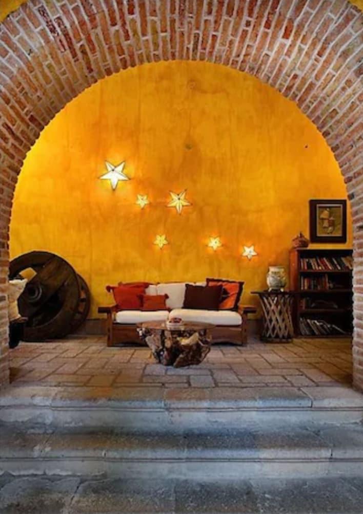 Hotel Los Arcos Taxco de Alarcon Exterior photo