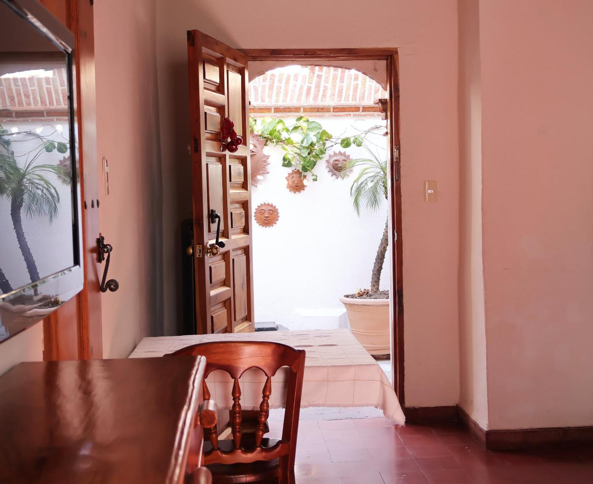 Hotel Los Arcos Taxco de Alarcon Exterior photo
