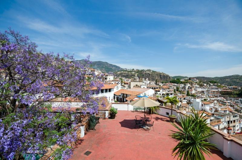 Hotel Los Arcos Taxco de Alarcon Exterior photo