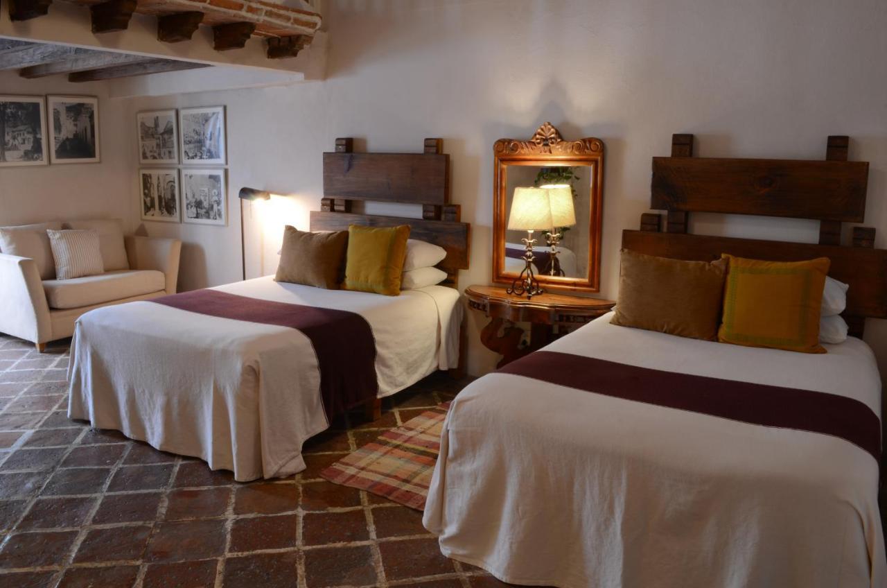Hotel Los Arcos Taxco de Alarcon Exterior photo
